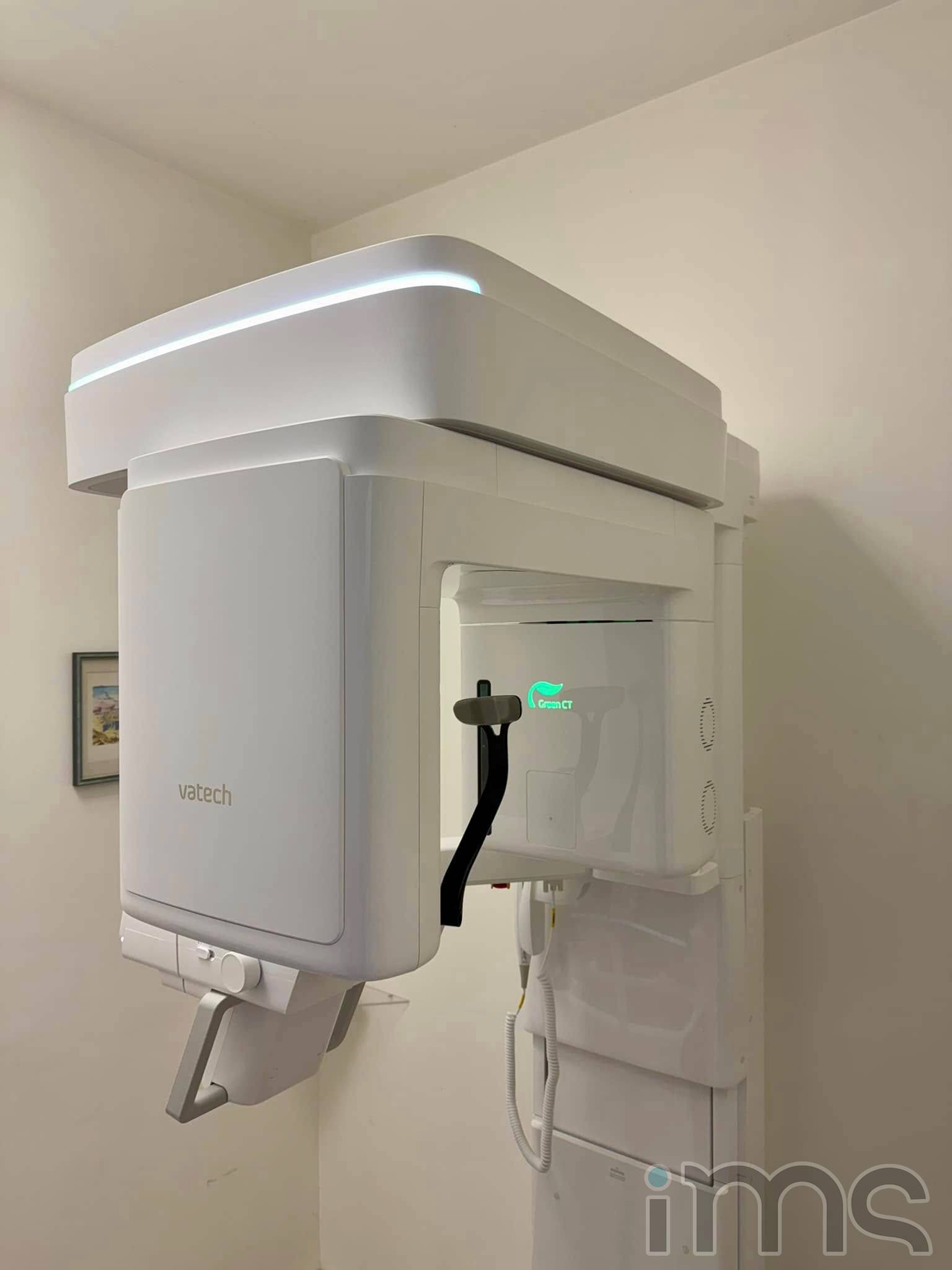 Conebeam VATECH GreenX 12 à MARTIGUES (13)