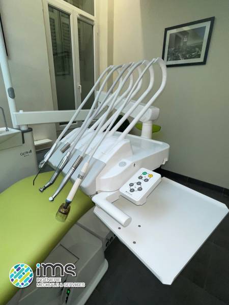 Fauteuil BELMONT CLESTA eIII avec pompe hydraulique (silence, longévité, douceur des mouvements), repose-nuque double-articulation, mouvements du fauteuil, positions programmées et retour à zéro.