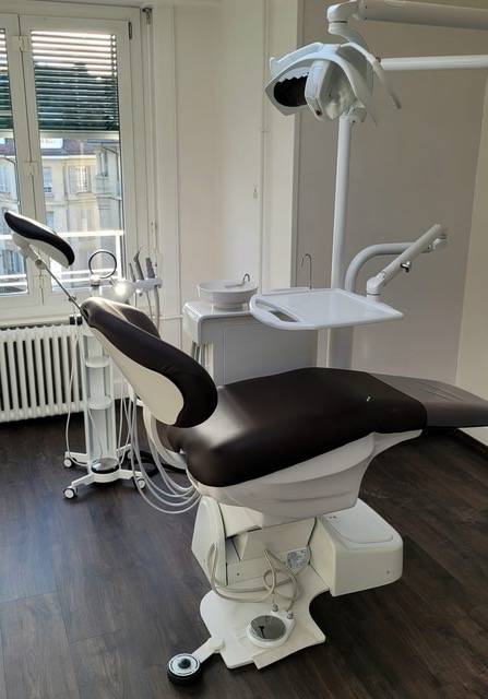 Fauteuil SELECT DENTAL Selectron MK2, version pour orthodontistes